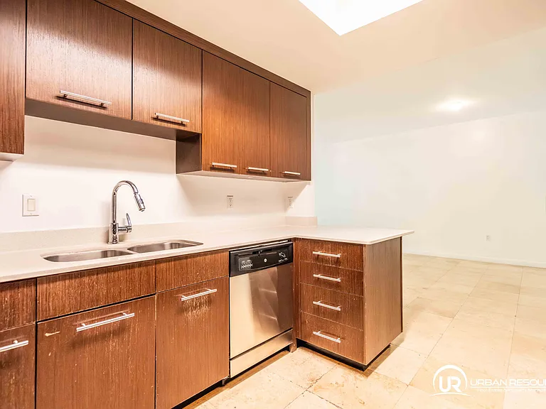 300 Majorca Ave #202 — Photo 15
