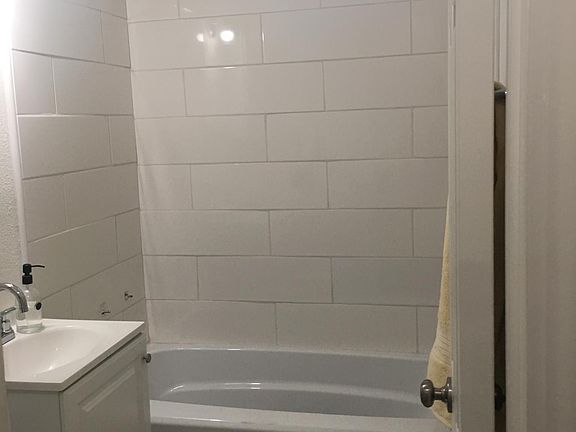 4th image of 12210 Sproul St