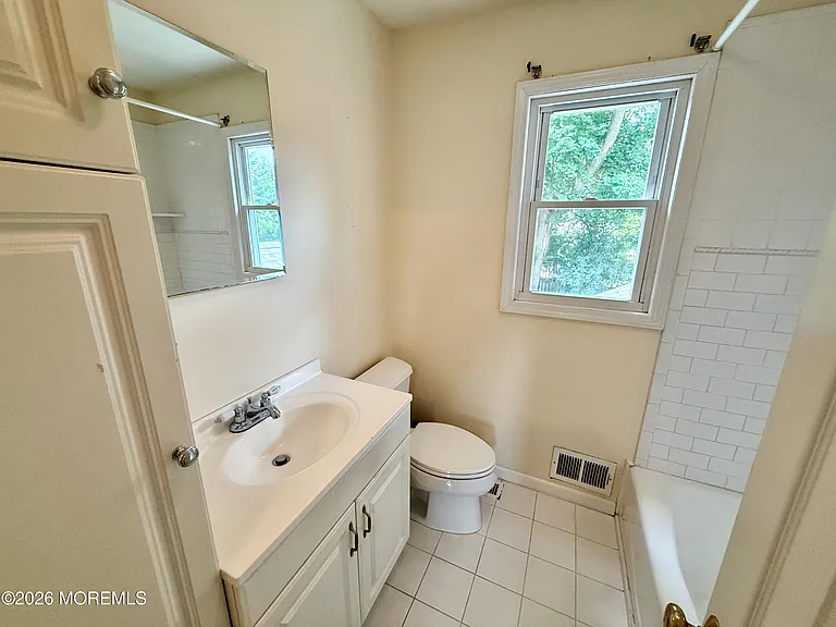 34 Highland Ave — Photo 13