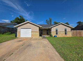 107 Hardesty Dr, Shawnee, OK 74804