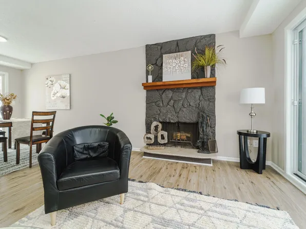 2129 Tamarin Trl, Golden Valley, MN 55427