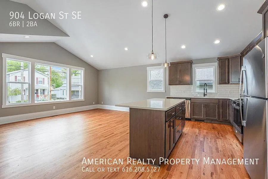 6 bed, 2200 sqft, $3,600 — Photo 3