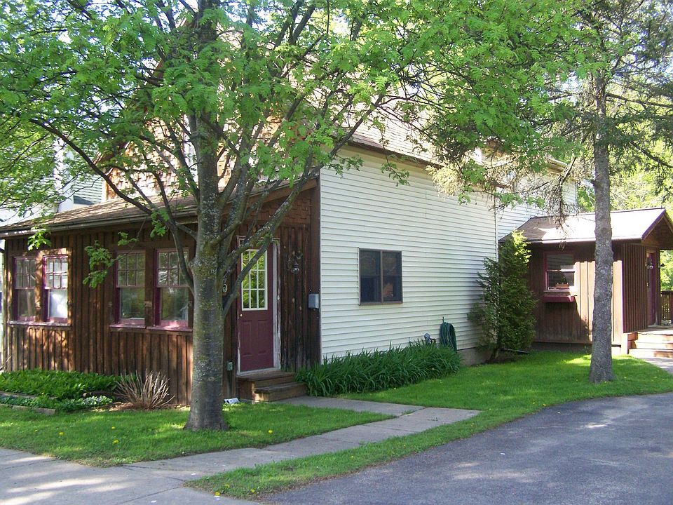 1st image of 65 Buck St