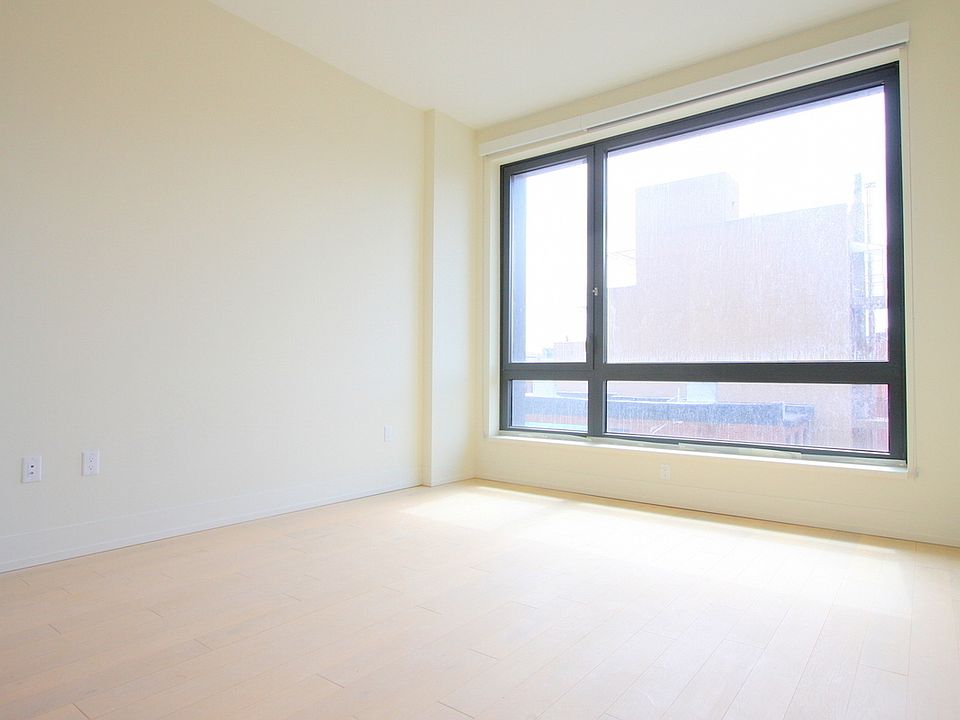 1st image of 550 Vanderbilt Ave #427