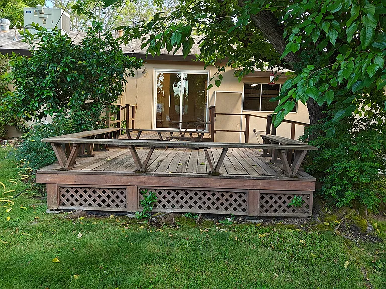 8945 Bedford Ave — Photo 4