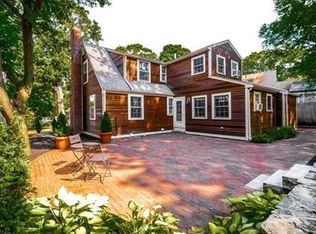 12 Juniper Rd, Hingham, MA 02043