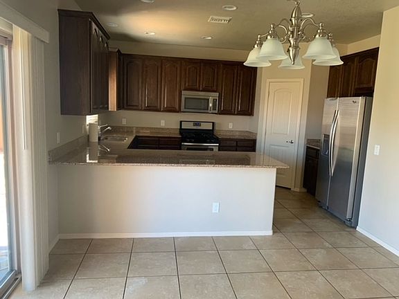 4th image of 4638 Tranquility St