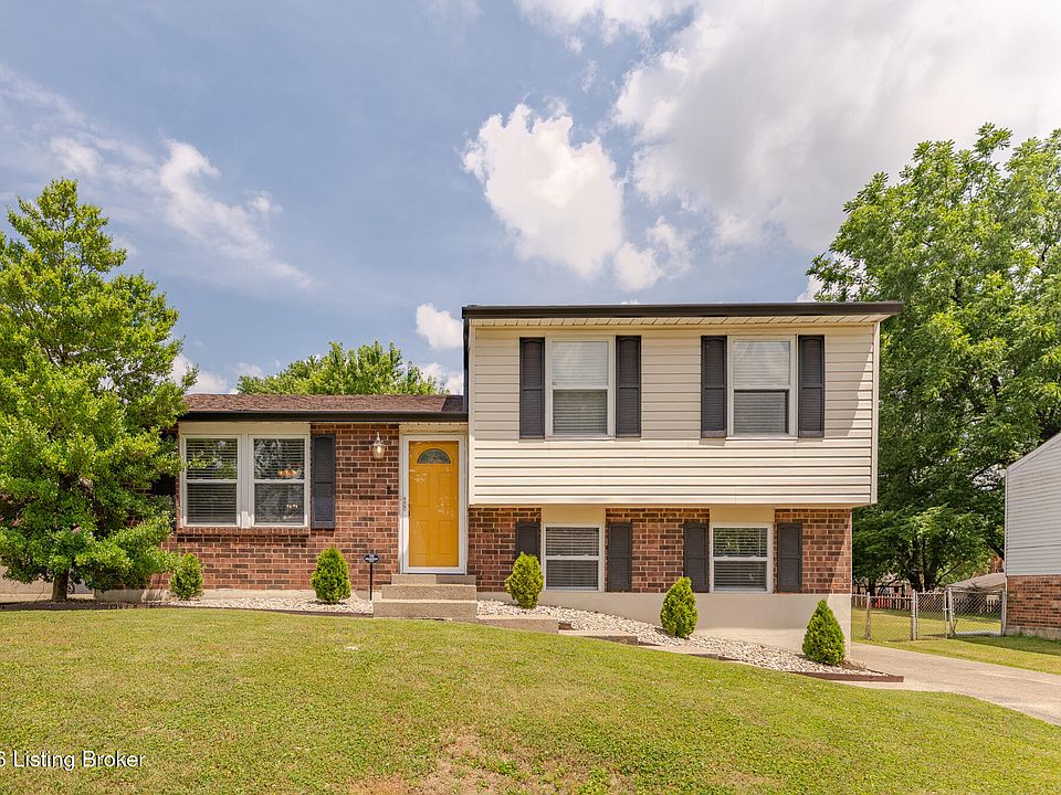 1st image of 8813 Running Fox Cir