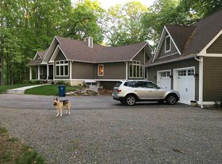 71 Grayrock Rd, Clinton, NJ 08809