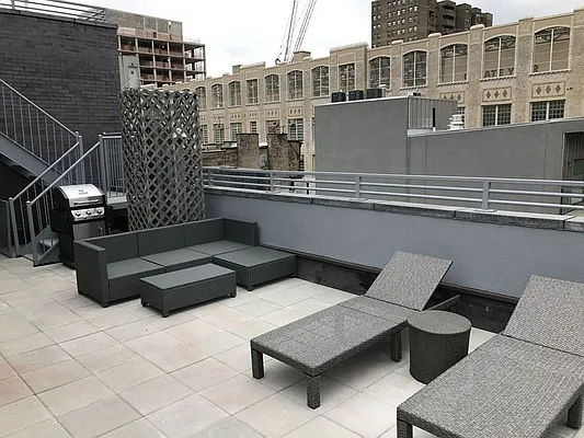 Rented by REAL New York | media 27