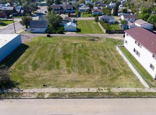 138 S Central Ave, Cut Bank, MT 59427