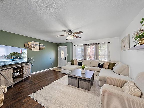 5th image of 3209 Ashton Rd