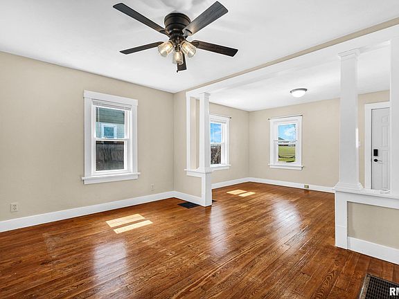 5th image of 806 S 3rd St