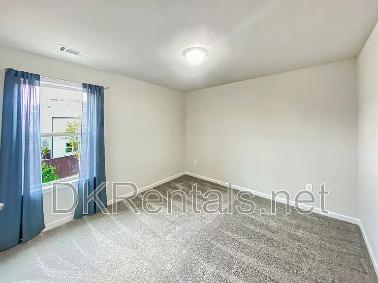 213 Auburn Station Dr — Photo 23