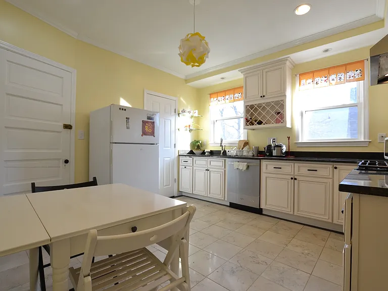 35 Palmer St #L — Photo 3