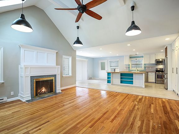 23 Glenacom Rd, Mahopac NY    (004of  26).jpg