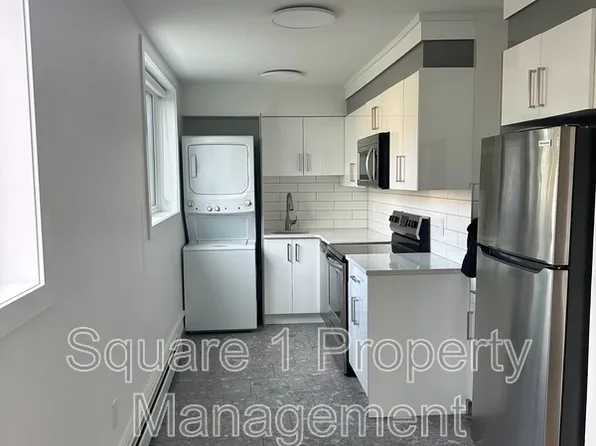 8550 82nd Ave NW #2, Edmonton, AB T6C 0Y8