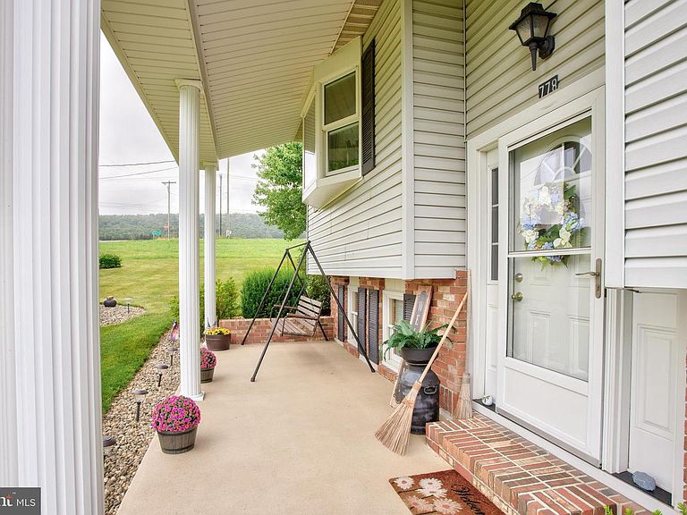 Listing photo 4
