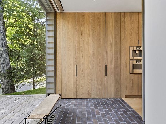 4th image of 45 White Oak Rd