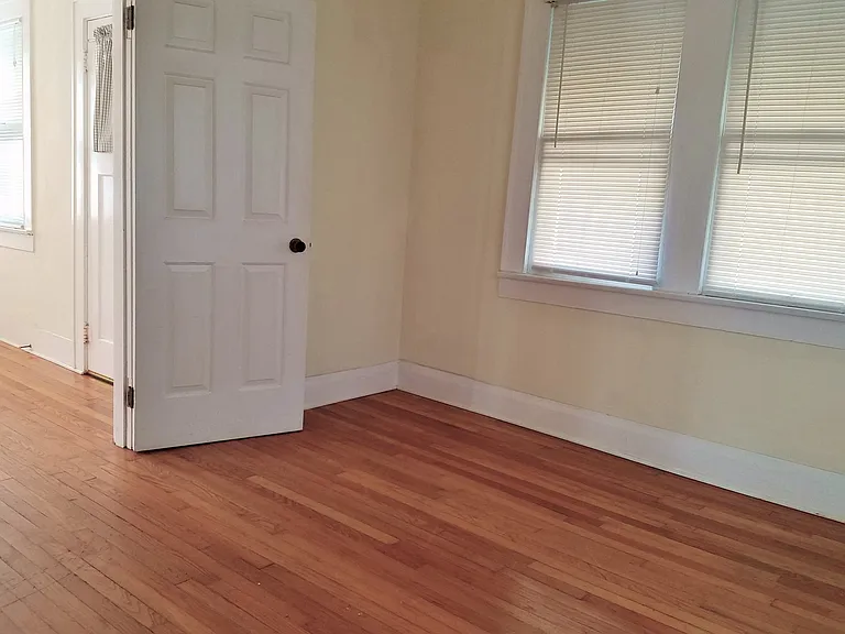 506 W Paris St — Photo 18
