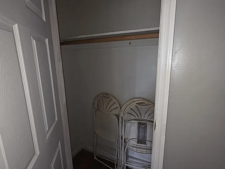 56 Locust Hill Ave #1G — Photo 3