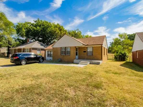 1118 N Volutsia Ave, Wichita, KS 67214