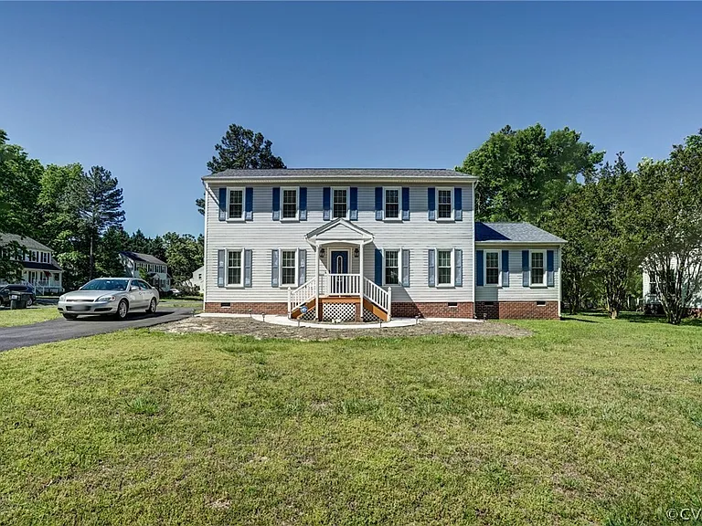 8112 Nashua Dr — Photo 3