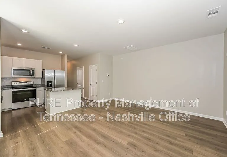 120 Cecil Rd — Photo 4