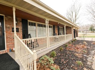 2746 S Luster Ave, Springfield, MO 65804