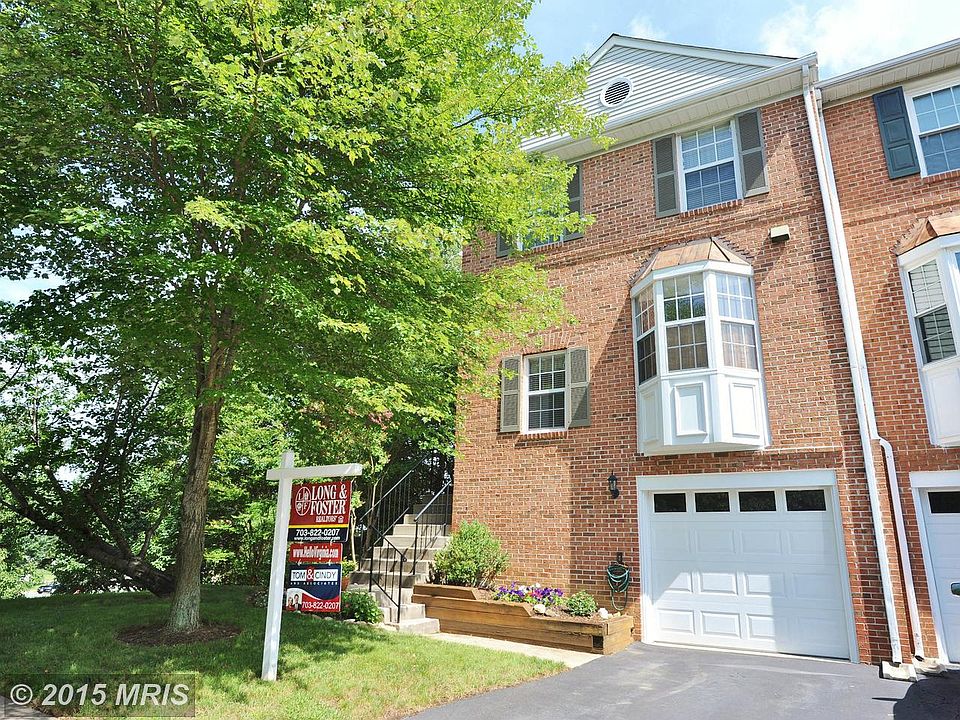 1st image of 6700 Mockingbird Woods Ct