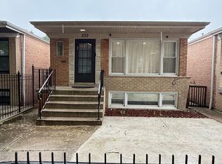 532 W 27th St, Chicago, IL 60616