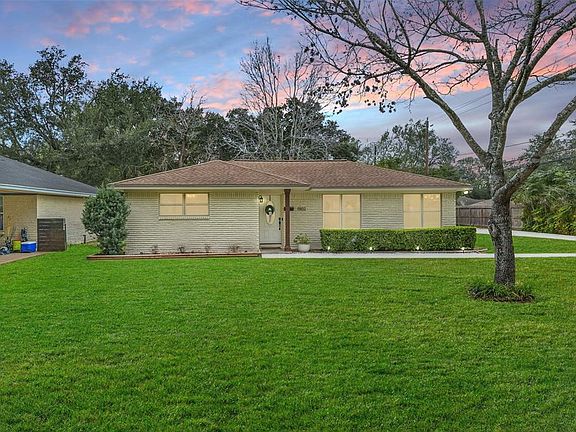 2nd image of 11102 Cliffwood Drive