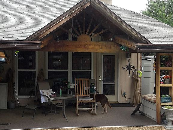 3rd image of 7605 Brookview Dr
