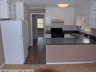 5th image of 5902 Siler Rd
