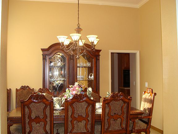 Seperate Formal Dining