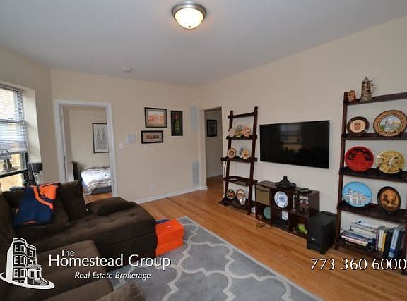 5th image of 2803D W Lawrence Ave #D2s