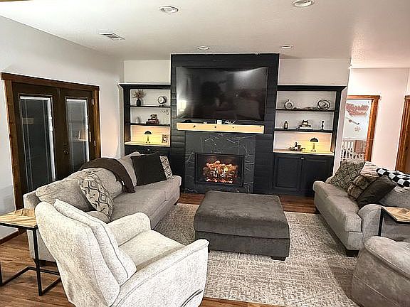 3rd image of 2500 Cataberry Run Rd