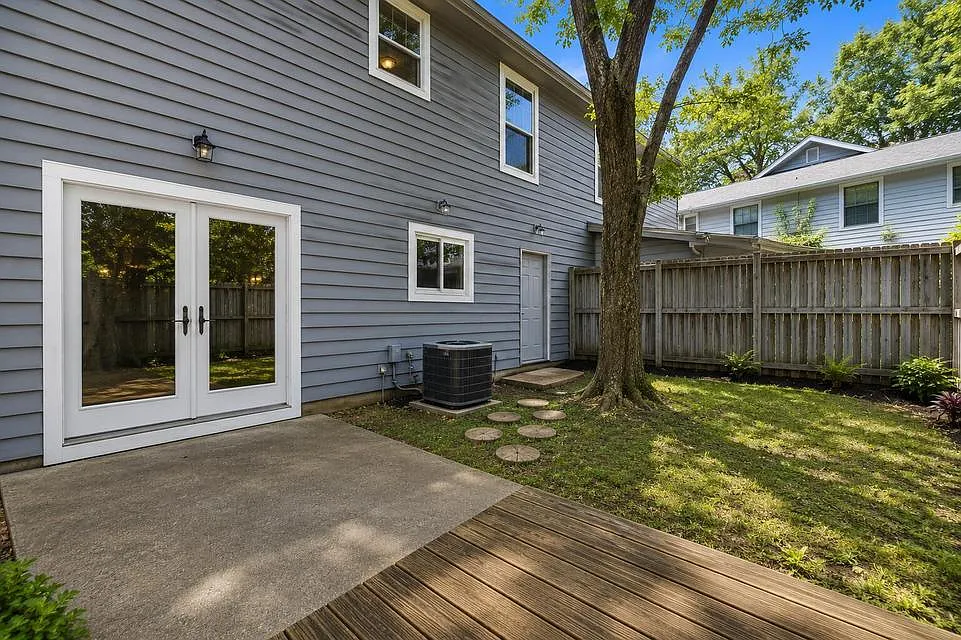 4 bed, 1688 sqft, $2,395 — Photo 3