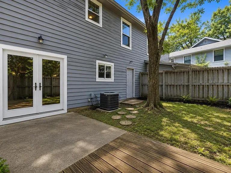 2183 Palermo Pl — Photo 3