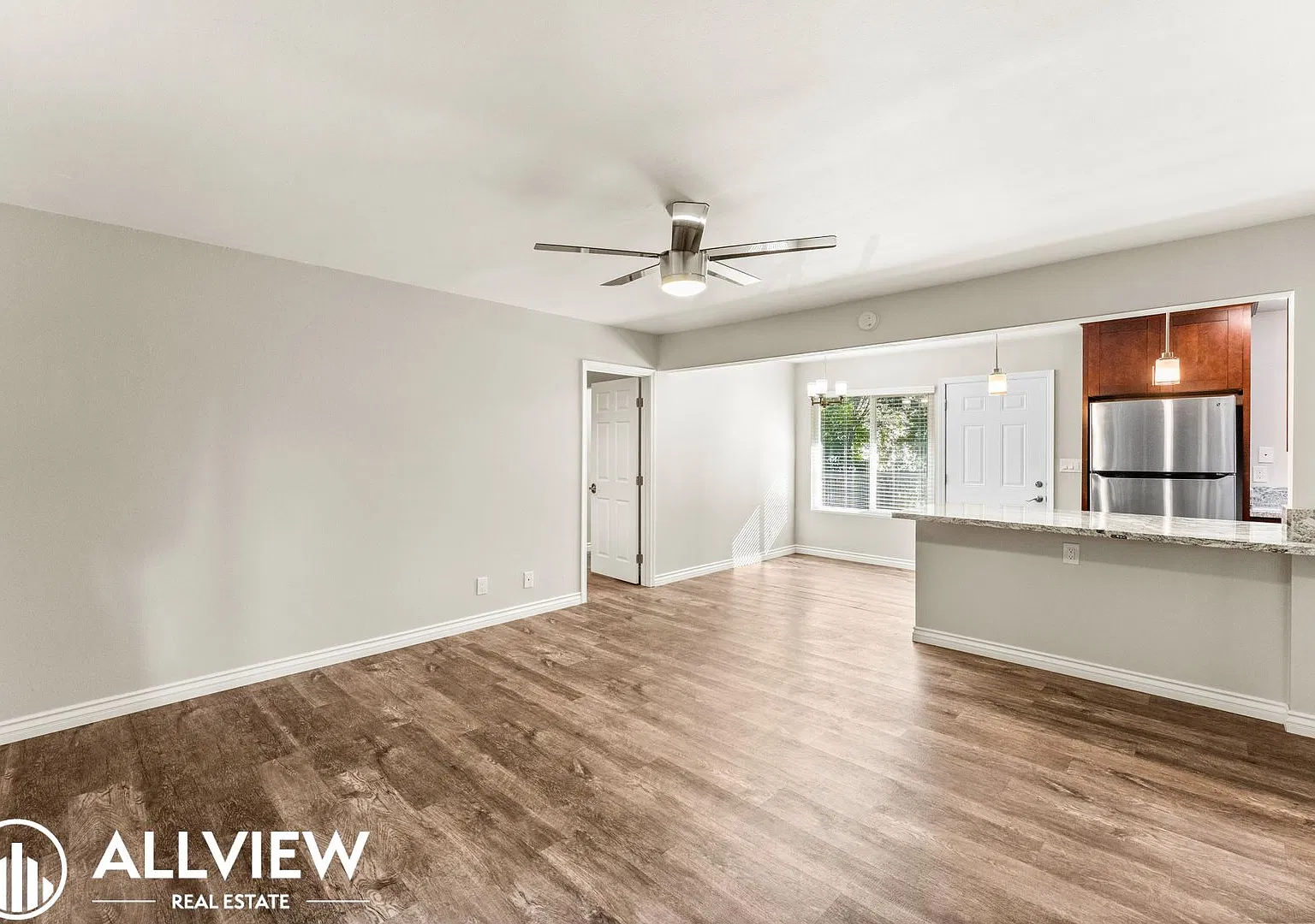 2466 Santa Ana Ave — Photo 3