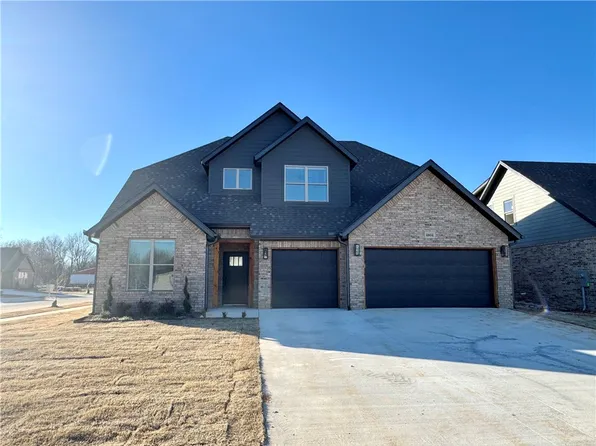 4804 SW Scarlet Oak St, Bentonville, AR 72713