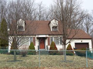 19 Jay St, Waterford, NY 12188