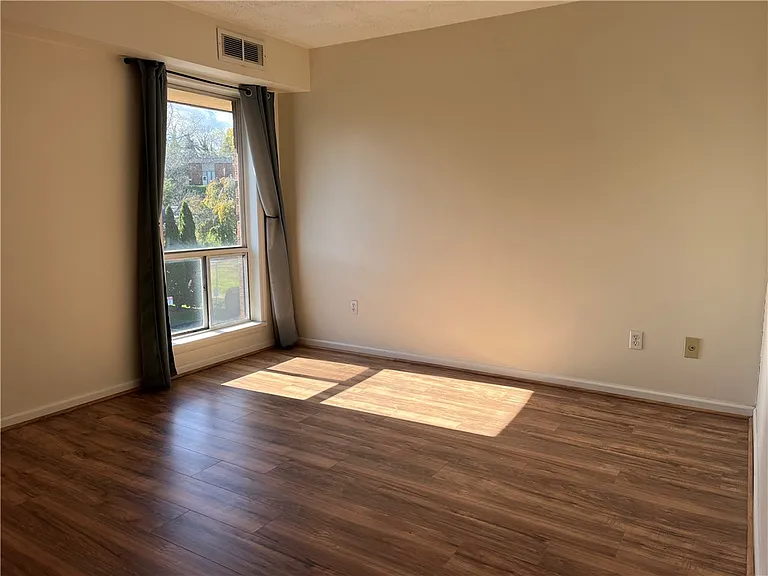 1000 College Park Dr #9 — Photo 14
