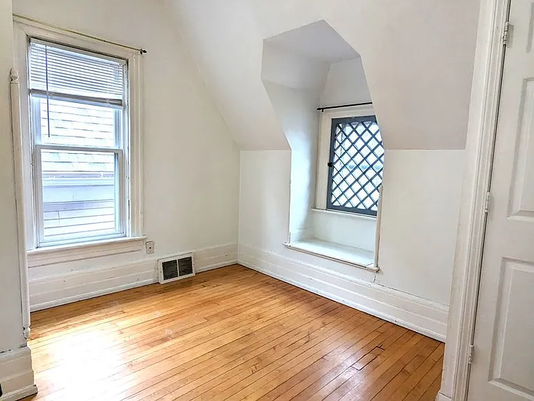 3205 N Bartlett Ave — Photo 8