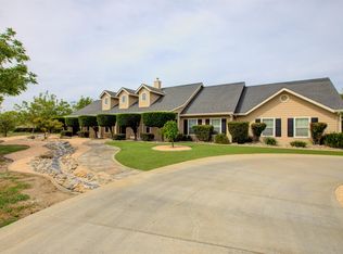 1054 Townhill Rd, Oakdale, CA 95361