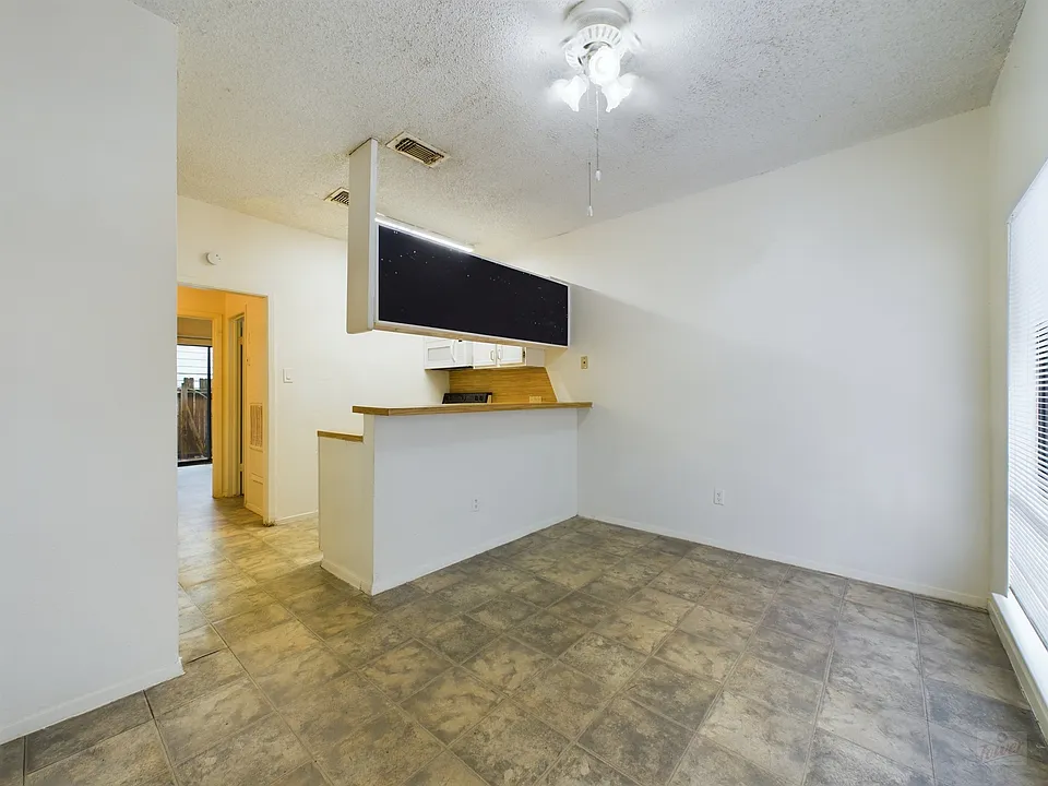 2815 Rio Grande St #114