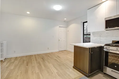 1484-1486 Lexington Ave #2C Photo 1