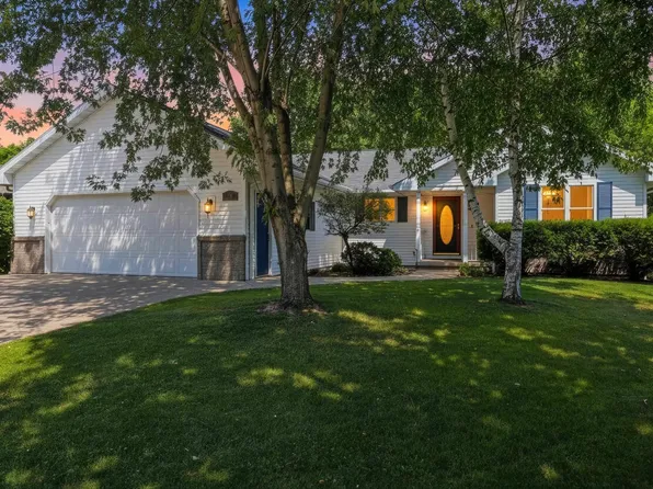 1270 Hannah St, Green Bay, WI 54303