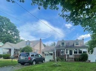 2245 Stecher Ave, Union, NJ 07083