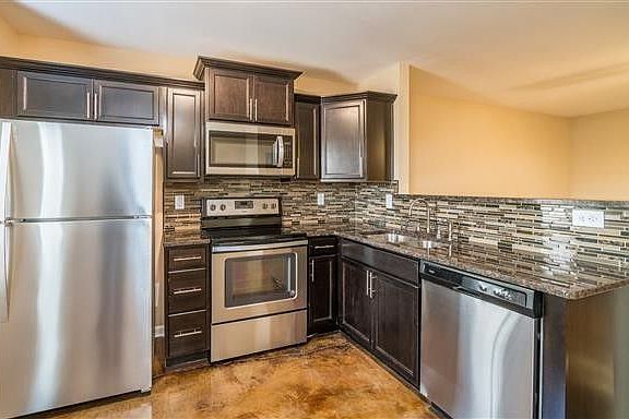 4th image of 1611 Railton Ct
